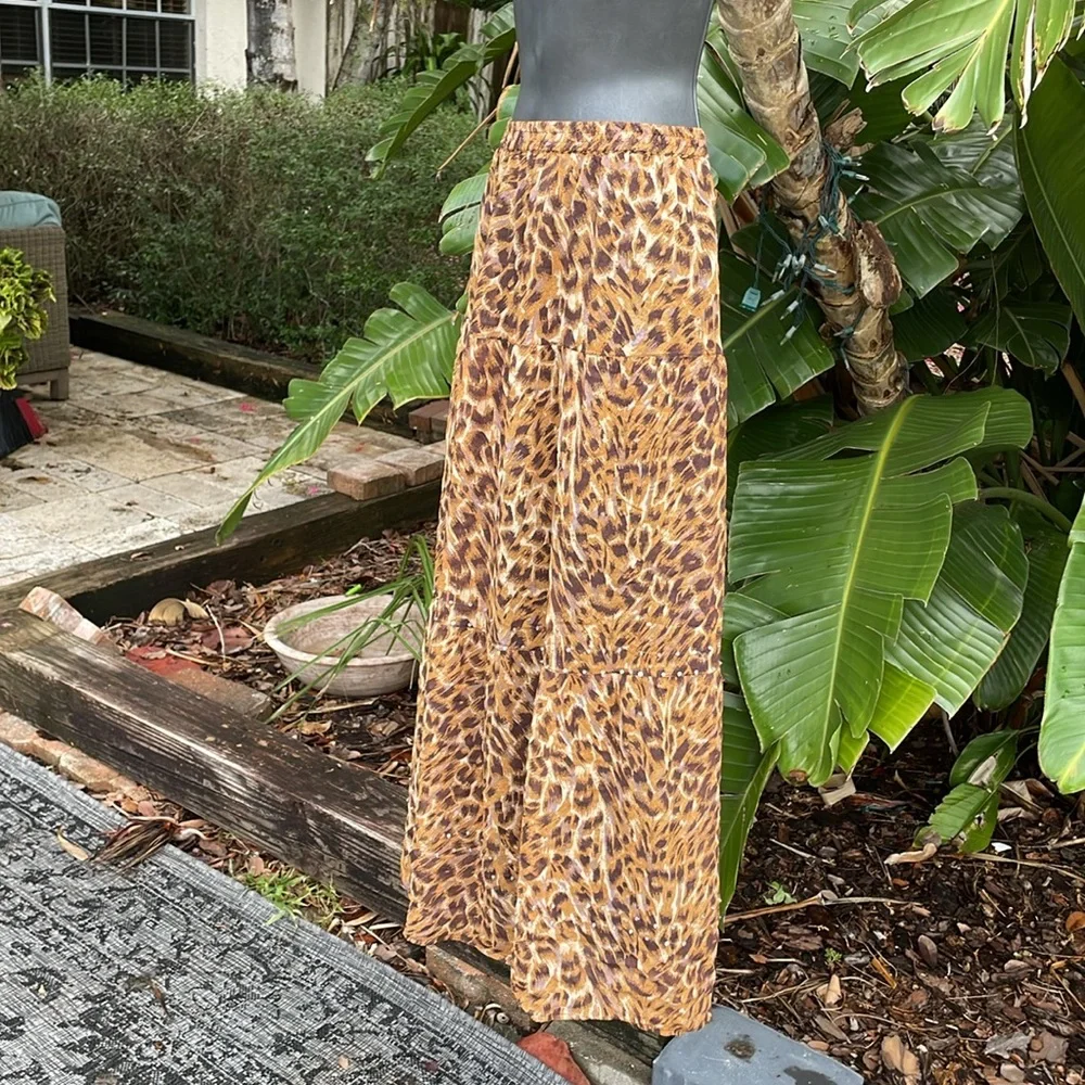 Tiered chiffon, leopard print skirt with sequin ham